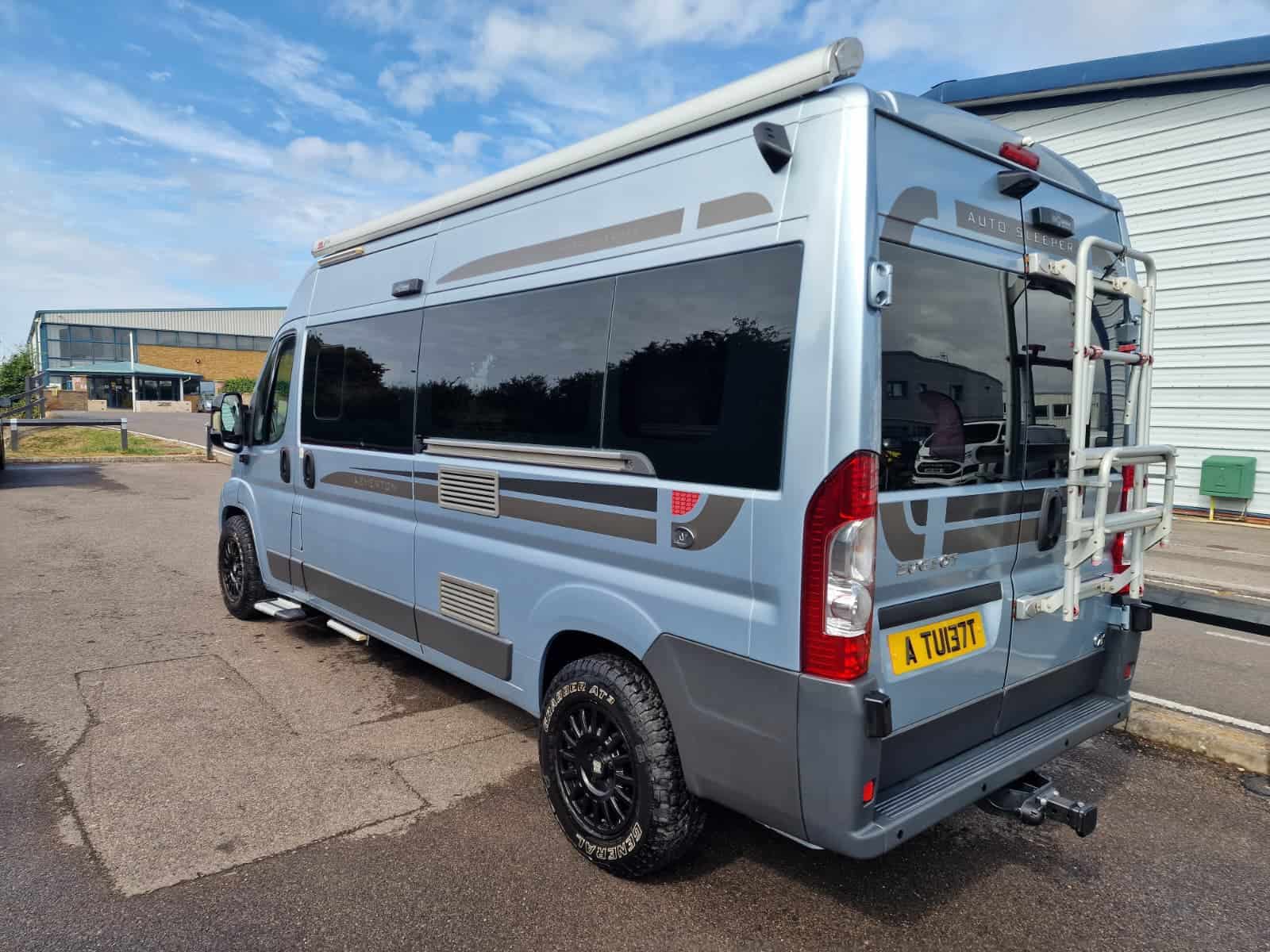 Mobile motorhome wash Brighton Shoreham