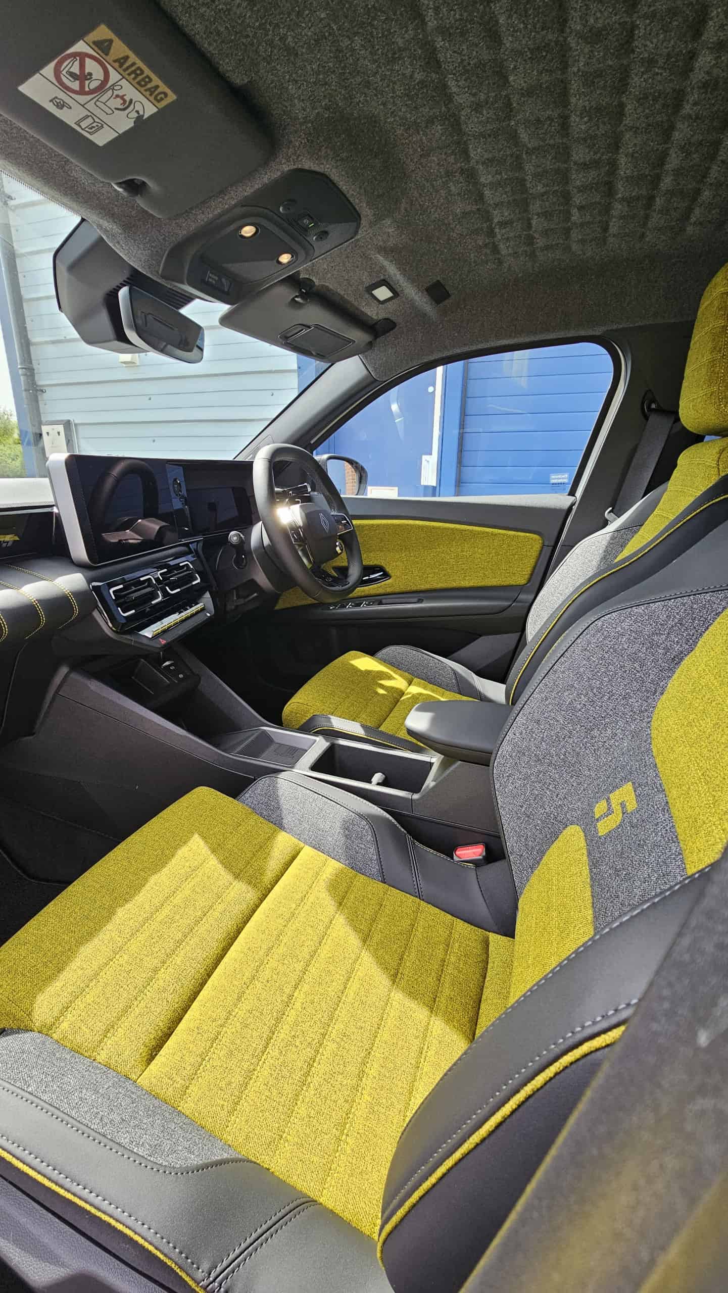 Renault 5 interior, second angle